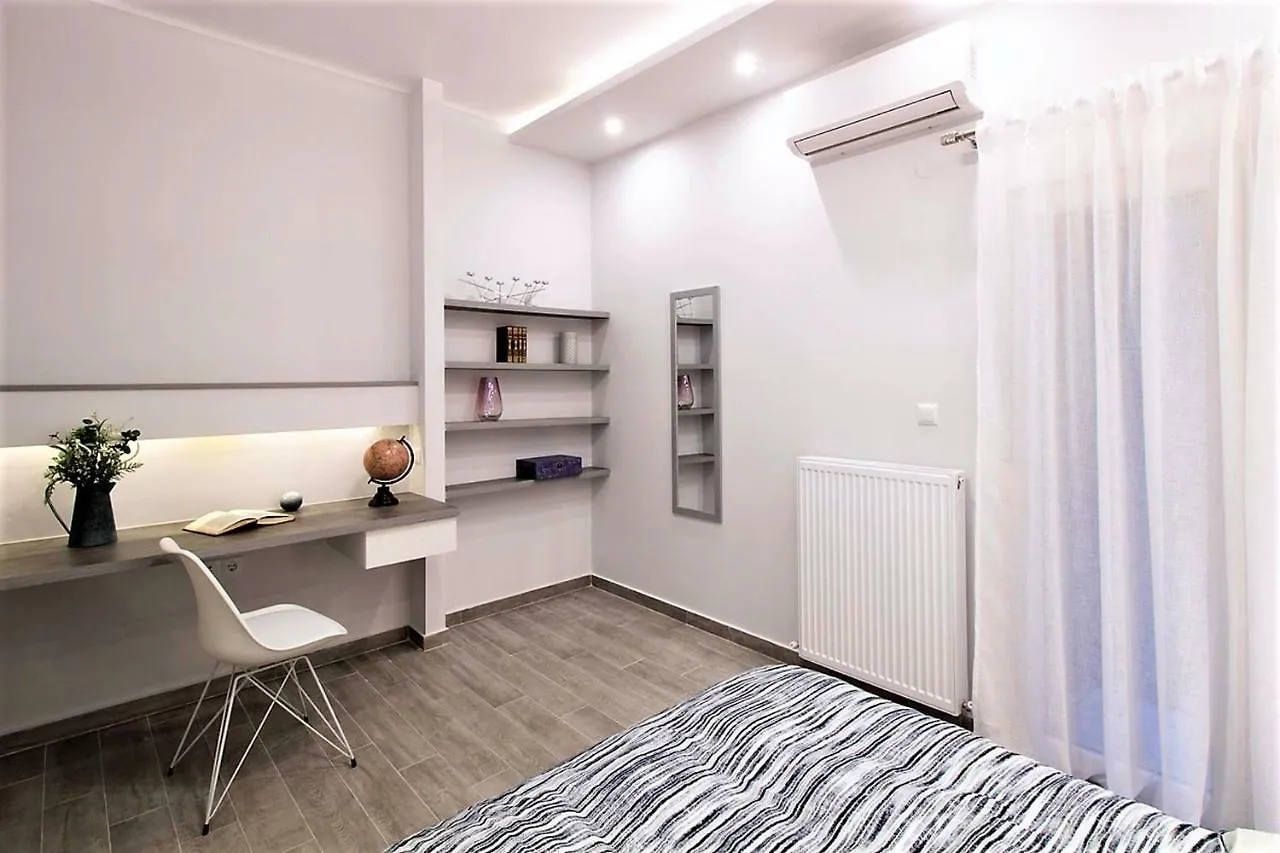 סלוניקי Metro Apartment